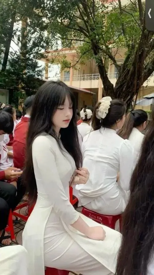 Ảnh avatar vẻ đẹp học trò thể hiện nét ngây thơ rõ rệt