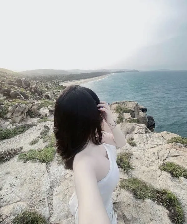 anh-gai-di-bien-che-mat-50 anh gai di bien che mat 50