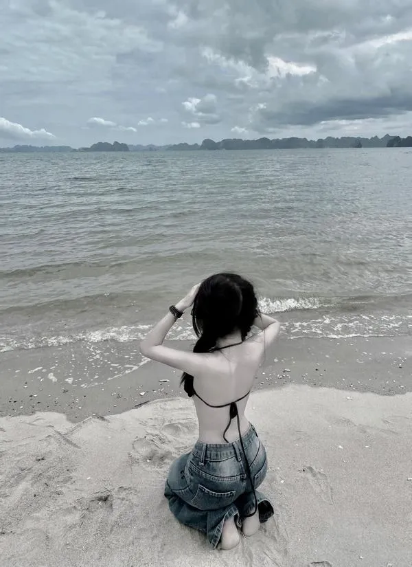 anh-gai-di-bien-che-mat-54 anh gai di bien che mat 54