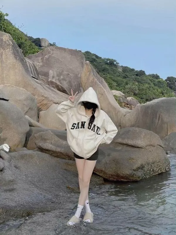 anh-gai-di-bien-che-mat-55 anh gai di bien che mat 55