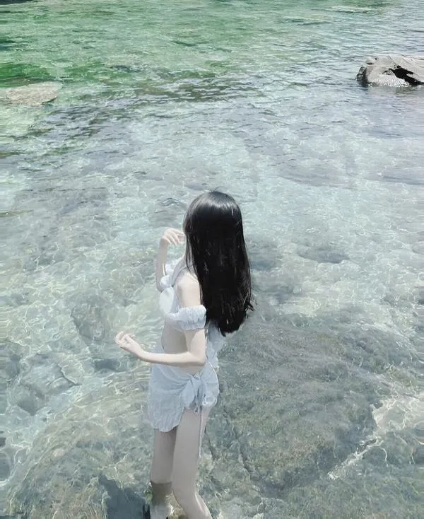 anh-gai-di-bien-che-mat-60 anh gai di bien che mat 60