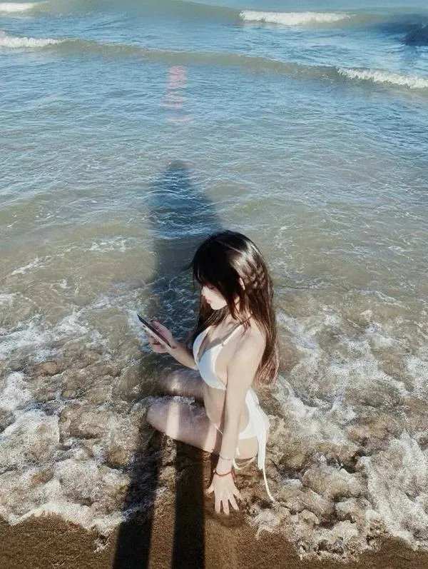 anh-gai-di-bien-che-mat-76 anh gai di bien che mat 76