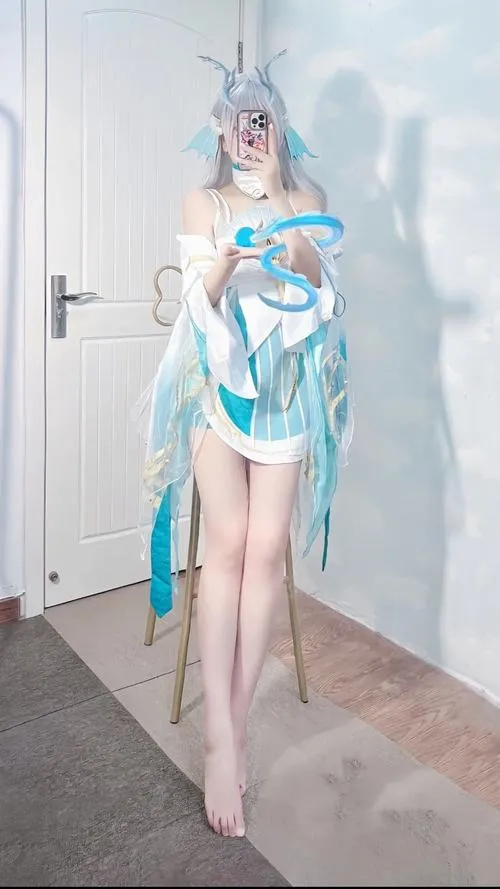 anh gai xinh cosplay bikini sexy 8