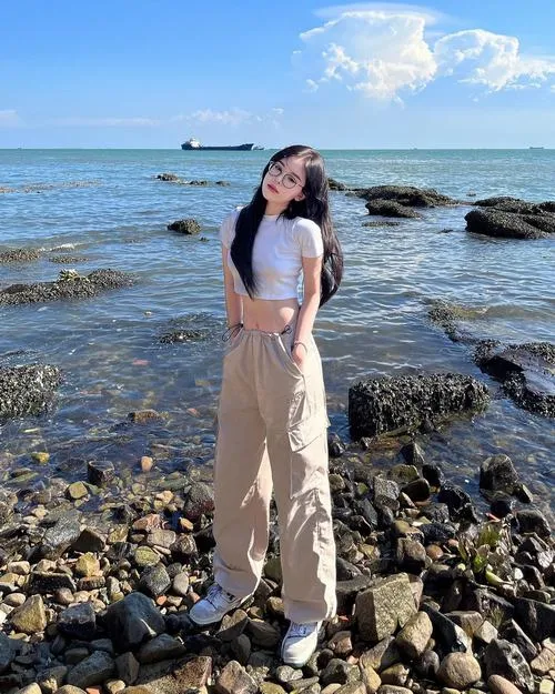 anh gai xinh mac crop top 52