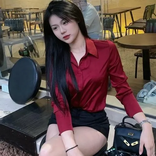 anh gai xinh mac vay cong so ngan 64