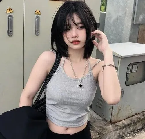anh-gai-xinh-toc-ngan-4