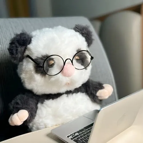 Ảnh avatar gấu dễ thương phong cách chibi nền pastel ánh sáng mềm