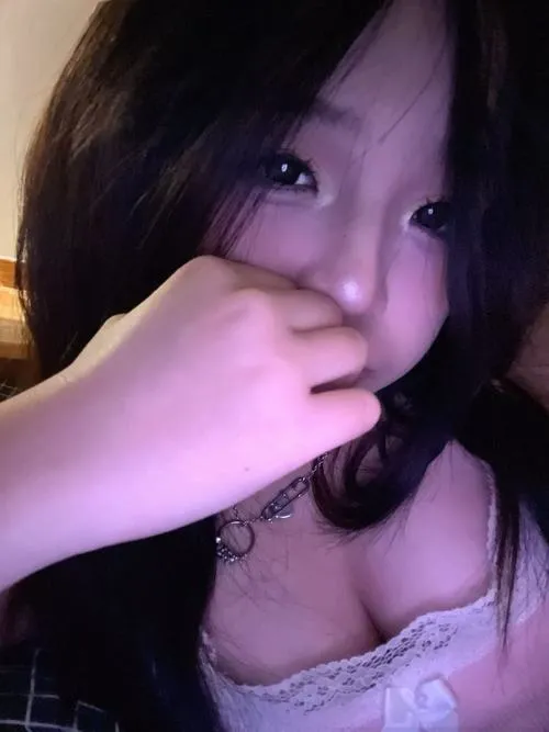anh gai xinh goi cam quyen ru 18