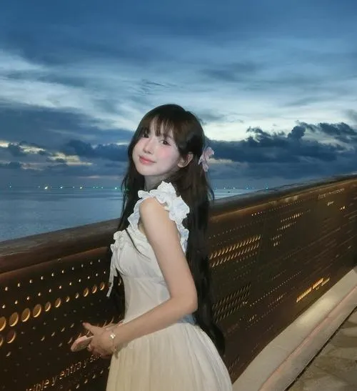 anh gai xinh goi cam quyen ru 5
